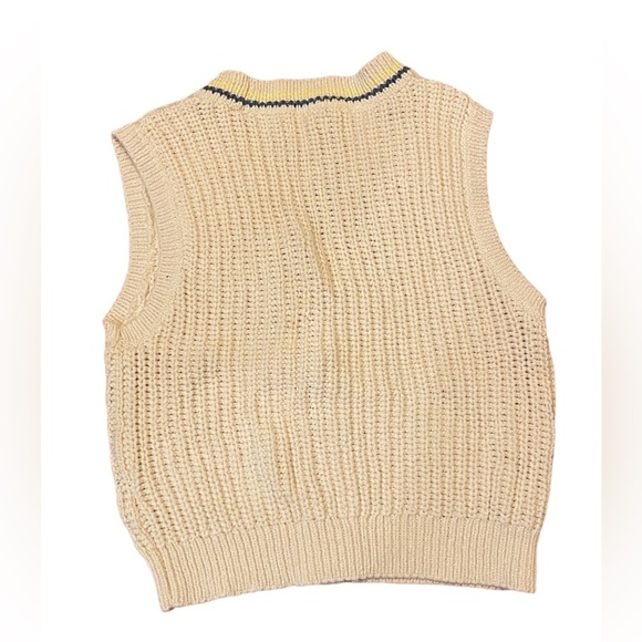 American Eagle Cream Cable Knit Button-front V-neck Preppy Vest size Small - Picture 2 of 6